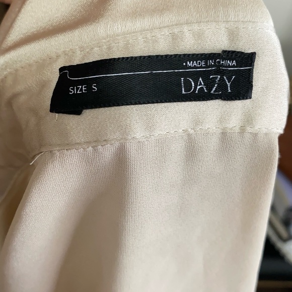 3 for 20🎁“satin” Blouse Button Up Overshirt - Picture 2 of 5